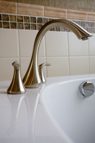 Bathtub Faucet Repair in Aurora